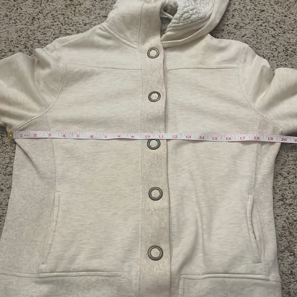 So cream button down hooded sweat shirt - Picture 8 of 9